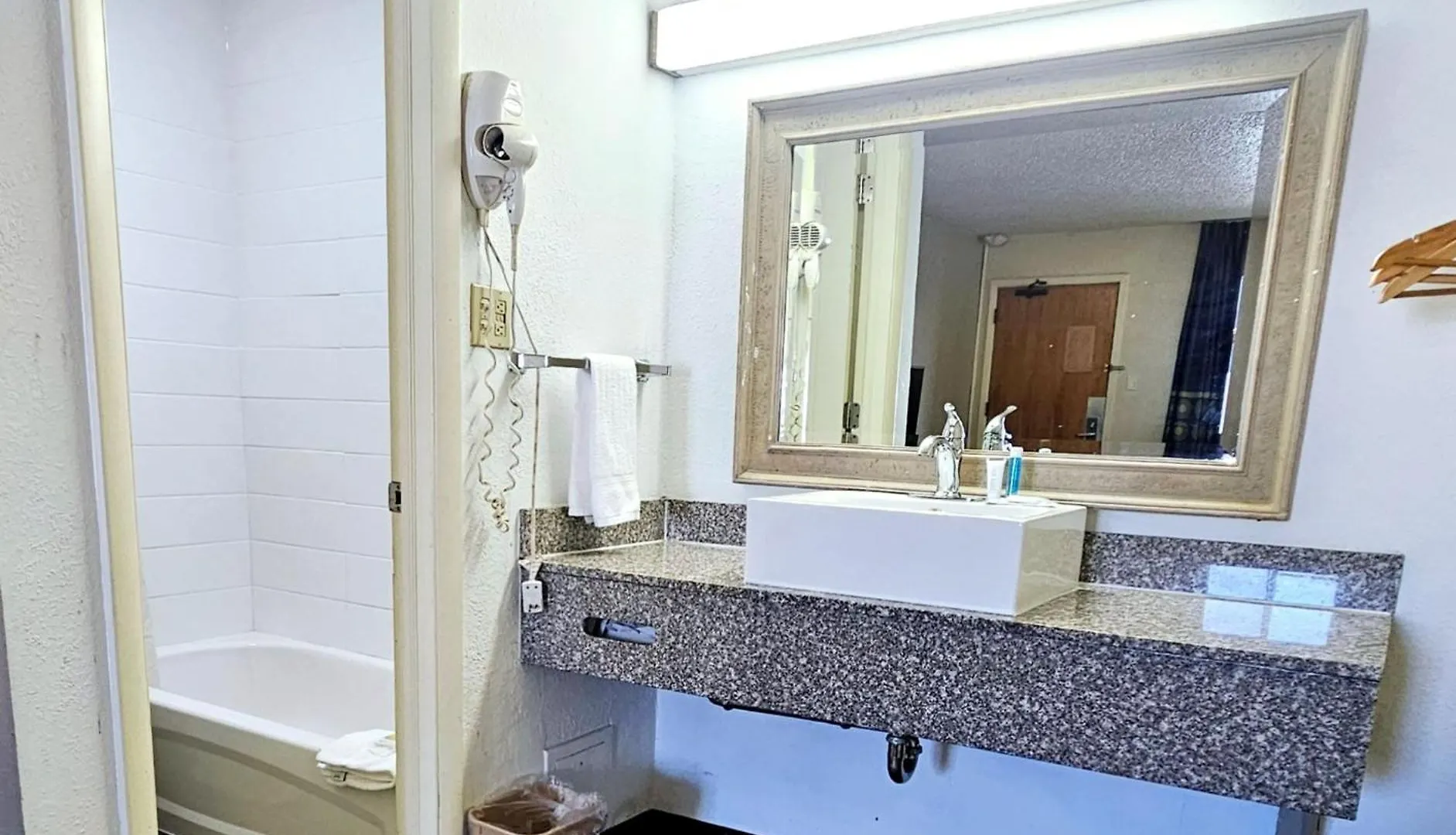 Motel Super 8 By Wyndham Denver Central